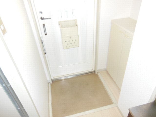 玄関 ｾｼﾞｭｰﾙ成田B棟