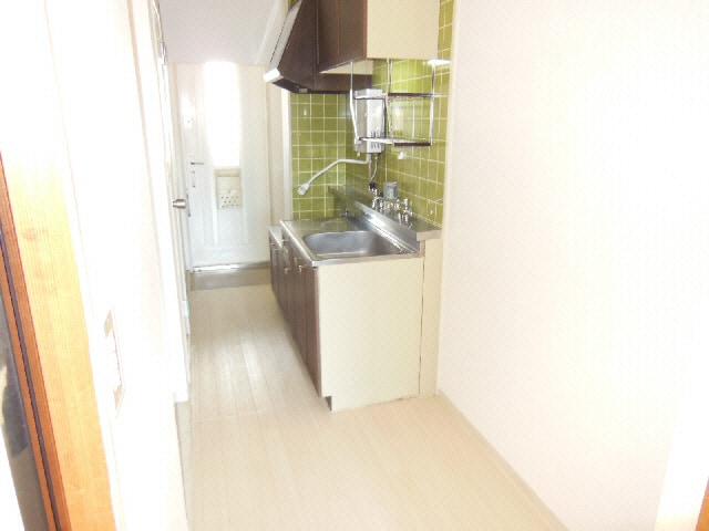 ｷｯﾁﾝｽﾍﾟｰｽ ｾｼﾞｭｰﾙ成田B棟