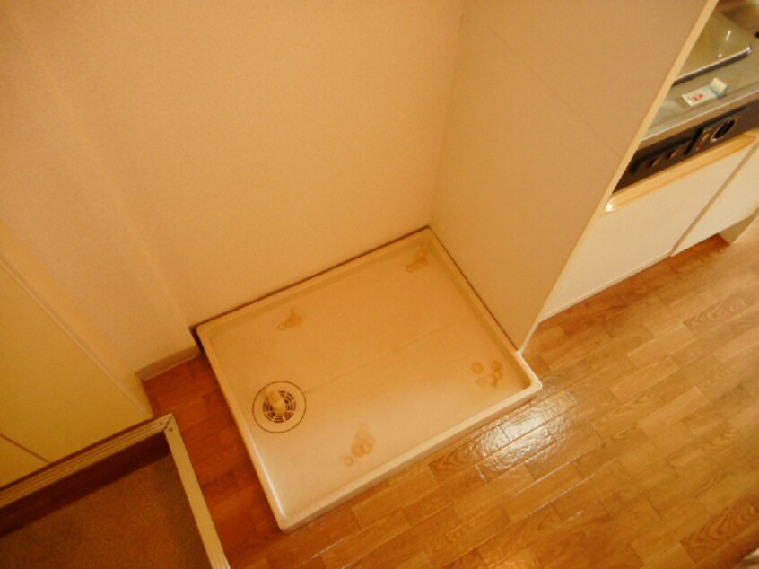 洗濯機置場 ﾊﾟｽﾃﾙｸﾞﾗﾝﾃﾞ