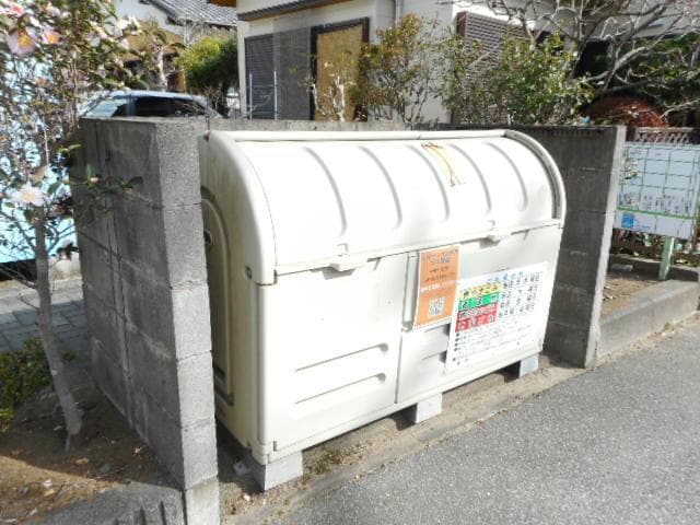 ｺﾞﾐ置場 上前ﾊｲﾂI