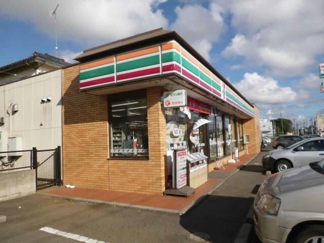 セブンイレブン成田本三里塚店(コンビニ)まで1141m ｿﾜｻﾝﾄ成田C