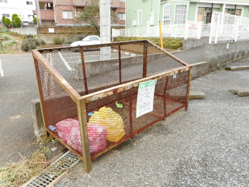 ｺﾞﾐ置場 ﾗﾐｴ並木