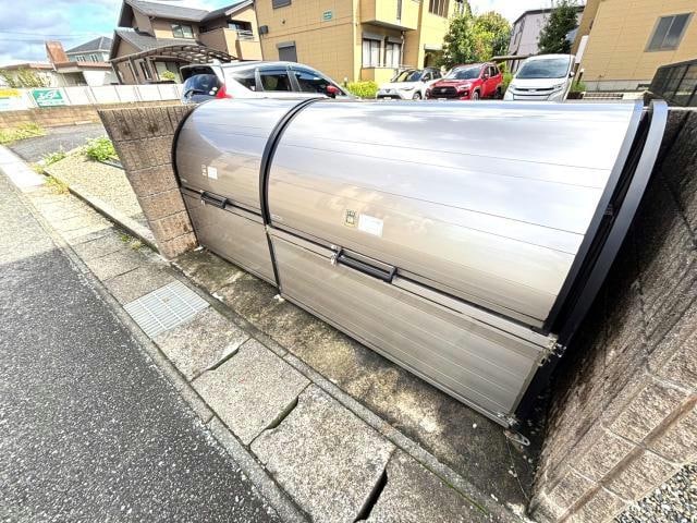 ゴミ置き場 ﾄﾜｳﾞｪｰﾙC棟