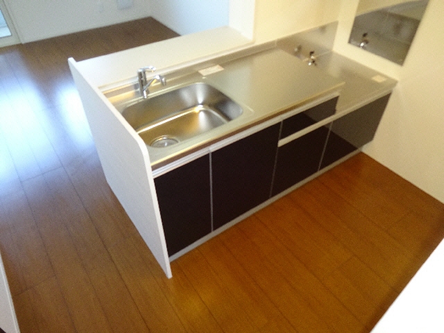 ｷｯﾁﾝ ﾌﾛｰﾗﾙｺｰﾄ不動ヶ岡