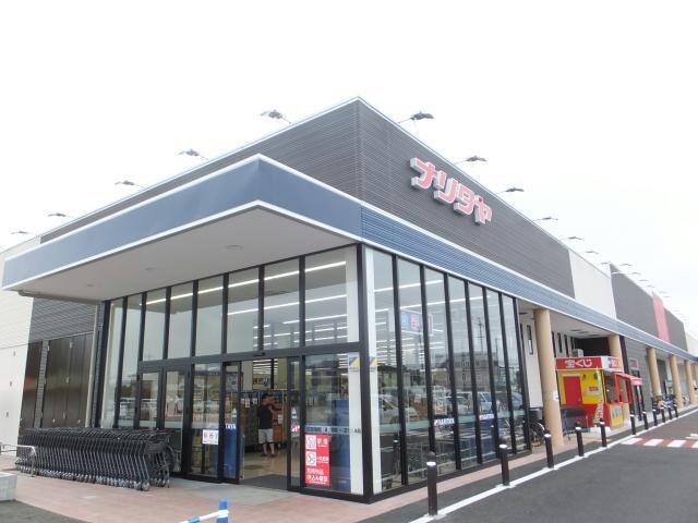 ナリタヤ富里店(スーパー)まで800m ｸﾞﾘｰﾝｳﾞｨﾗ東七栄1