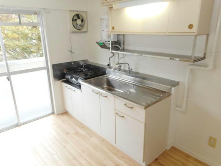 ｷｯﾁﾝ※他号室の参考写真となります。 ﾋﾞﾚｯｼﾞﾊｳｽ成田4号棟