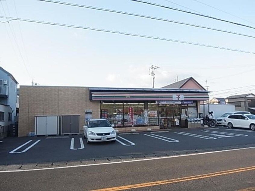 セブンイレブン静岡聖一色店(コンビニ)まで449m 静岡鉄道静岡清水線/県総合運動場駅 徒歩14分 3階 築20年