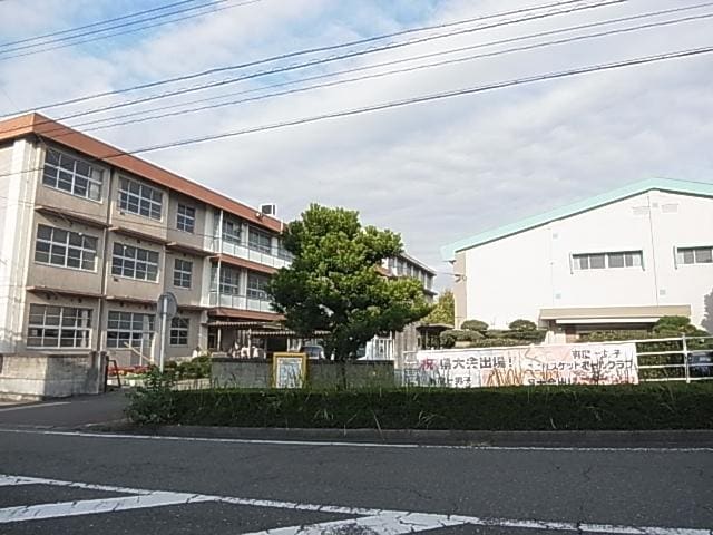 静岡市立清水有度第一小学校(小学校)まで1040m 静岡鉄道静岡清水線/狐ケ崎駅 徒歩10分 2階 築24年