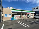 ファミリーマート清水草薙駅前店(コンビニ)まで424m 静岡鉄道静岡清水線/草薙駅 徒歩4分 2階 築25年