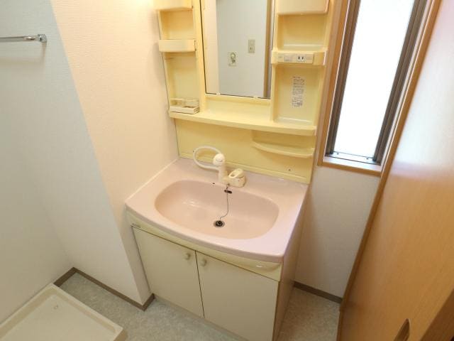  東海道本線/静岡駅 バス26分フレスポ静岡下車:停歩4分 1階 築20年