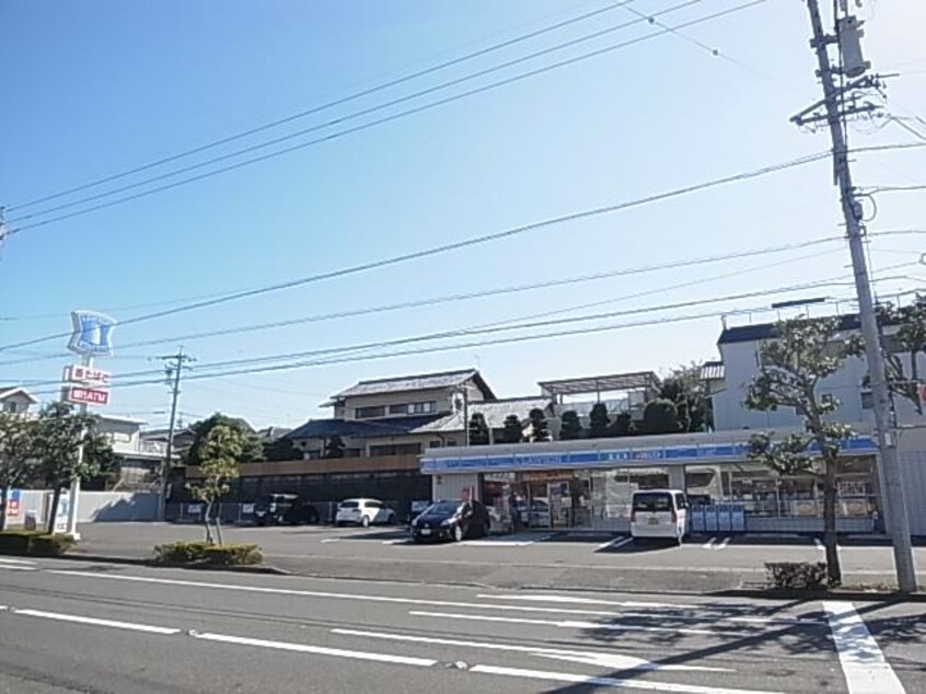 ローソン清水草薙杉道店(コンビニ)まで568m 静岡鉄道静岡清水線/御門台駅 徒歩12分 1階 築24年