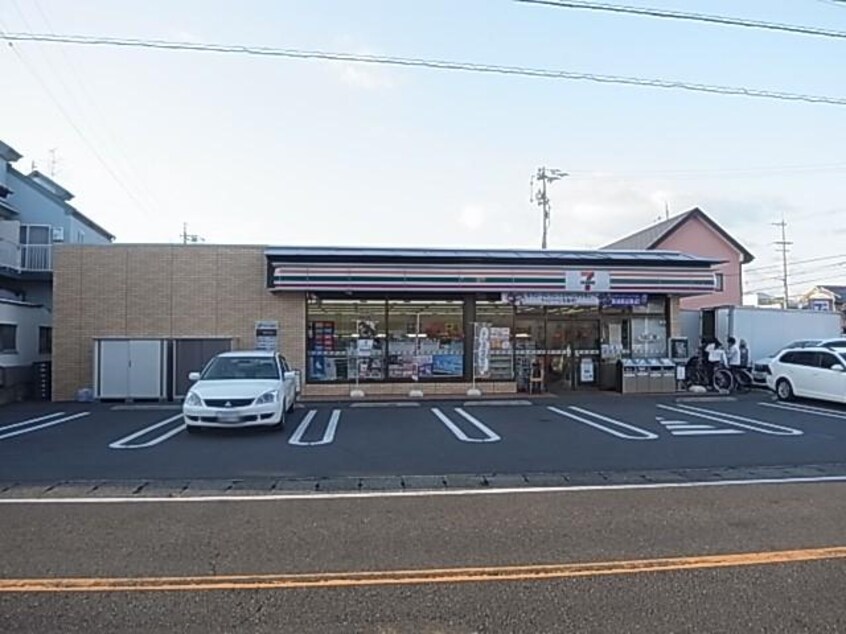 セブンイレブン静岡聖一色店(コンビニ)まで235m 静岡鉄道静岡清水線/県総合運動場駅 徒歩15分 2階 築30年