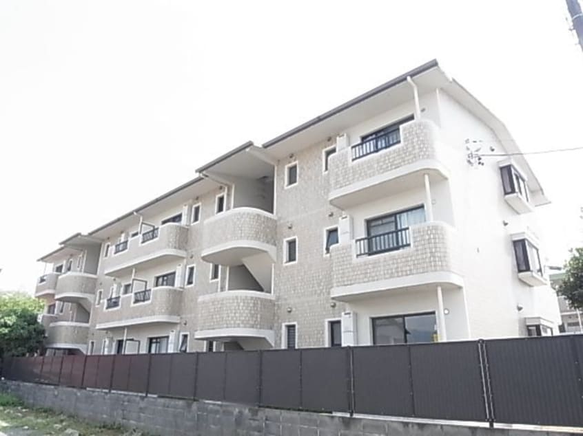  東海道本線/草薙駅 バス11分常葉短大入口下車:停歩1分 3階 築28年