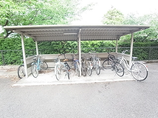  東海道本線/草薙駅 バス11分常葉短大入口下車:停歩1分 3階 築28年