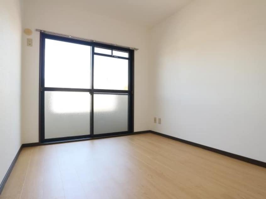  東海道本線/草薙駅 バス11分常葉短大入口下車:停歩1分 3階 築28年