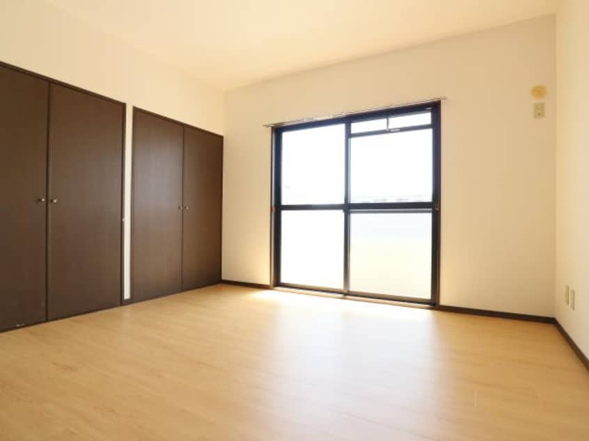  東海道本線/草薙駅 バス11分常葉短大入口下車:停歩1分 3階 築28年