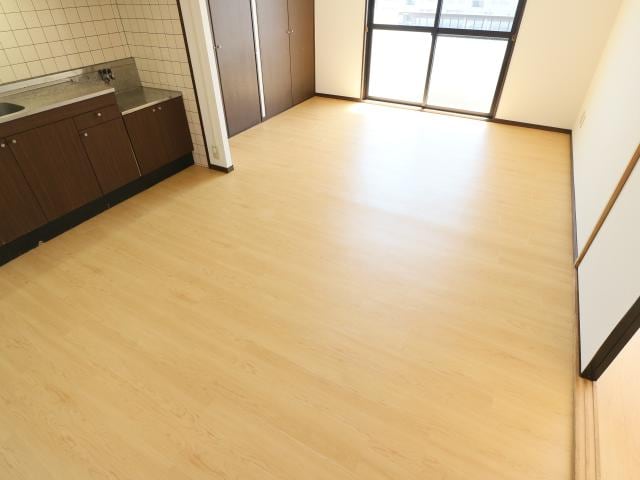  東海道本線/草薙駅 バス11分常葉短大入口下車:停歩1分 3階 築28年