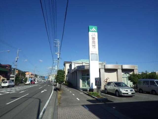 ＪＡ静岡市瀬名川支店(銀行)まで503m 東海道本線/草薙駅 バス15分弥生町下車:停歩2分 1階 築18年