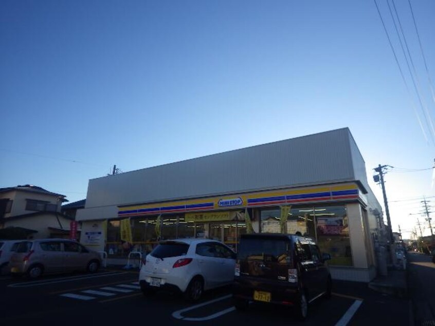 ミニストップ静岡瀬名南店(コンビニ)まで222m 静岡鉄道静岡清水線/県立美術館前駅 徒歩24分 2階 築27年