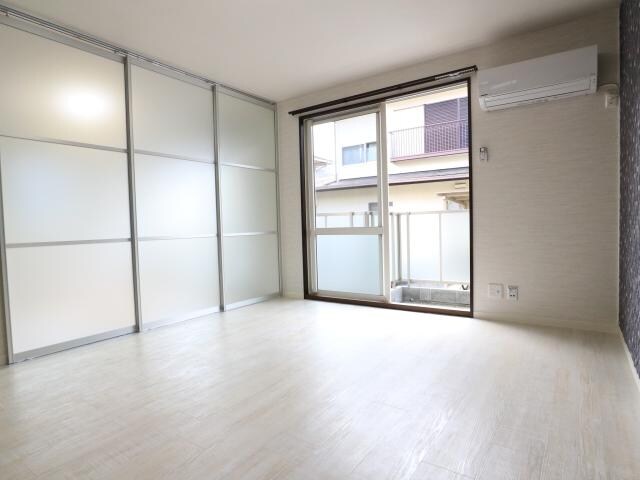  東海道本線/草薙駅 バス25分常葉短期大入口下車:停歩8分 1階 築32年