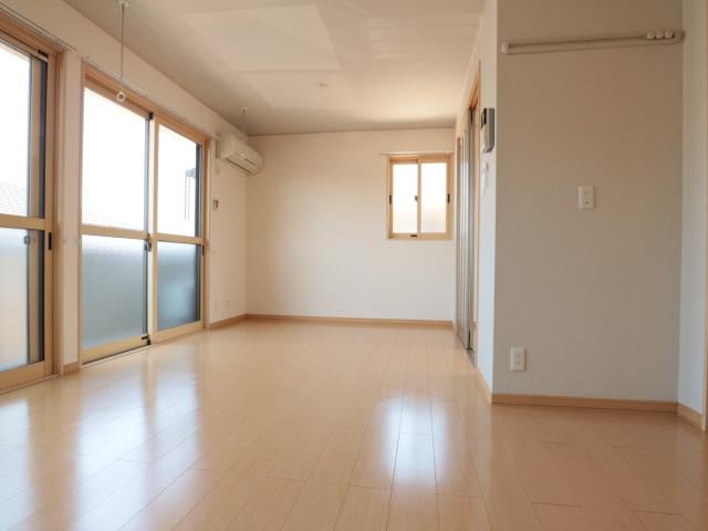  東海道本線/草薙駅 徒歩16分 2階 築21年