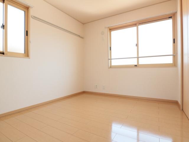  東海道本線/草薙駅 徒歩16分 2階 築21年