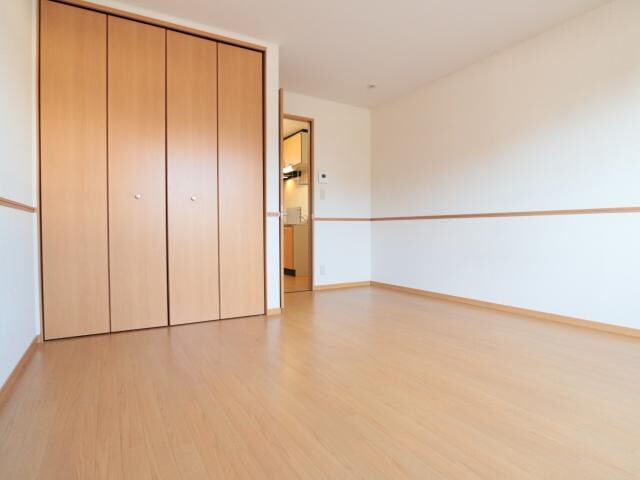  東海道本線/静岡駅 バス30分鳥坂営業所下車:停歩10分 1階 築18年