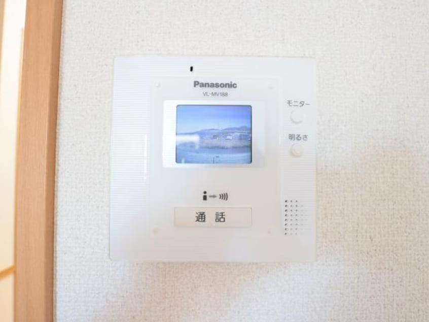  東海道本線/静岡駅 バス30分鳥坂営業所下車:停歩10分 1階 築18年