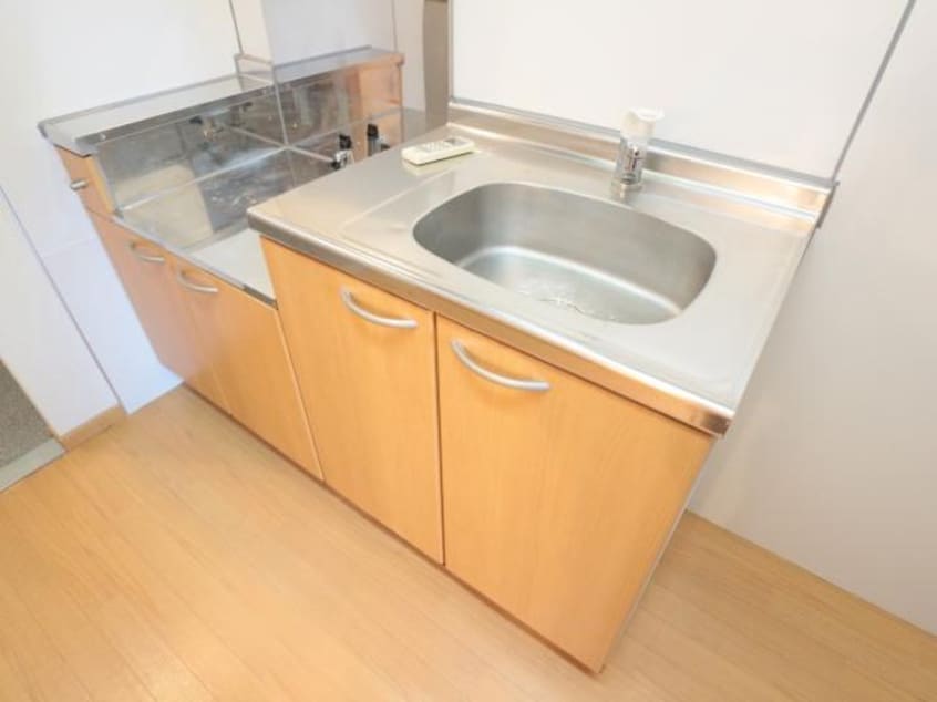  東海道本線/静岡駅 バス30分鳥坂営業所下車:停歩10分 1階 築18年