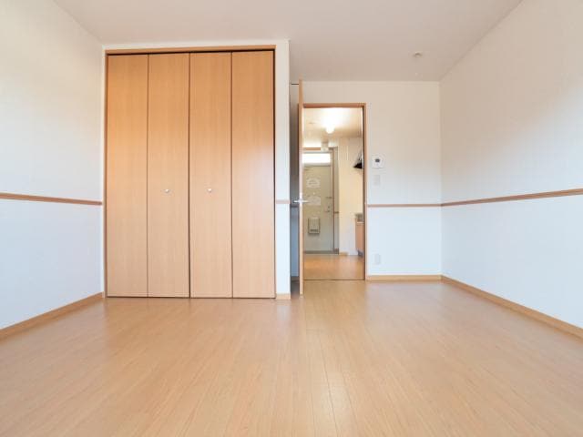  東海道本線/静岡駅 バス30分鳥坂営業所下車:停歩10分 1階 築18年