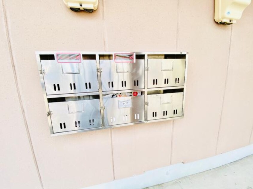  東海道本線/草薙駅 バス10分瀬名リンク西奈前下車:停歩3分 2階 築26年