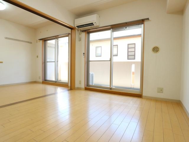  東海道本線/静岡駅 バス22分南瀬名町下車:停歩12分 2階 築21年