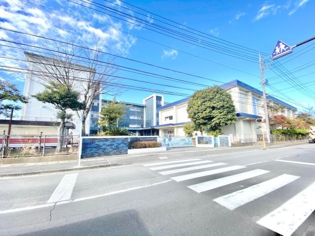 静岡市立西奈南小学校(小学校)まで761m 東海道本線/静岡駅 バス22分南瀬名町下車:停歩12分 2階 築21年