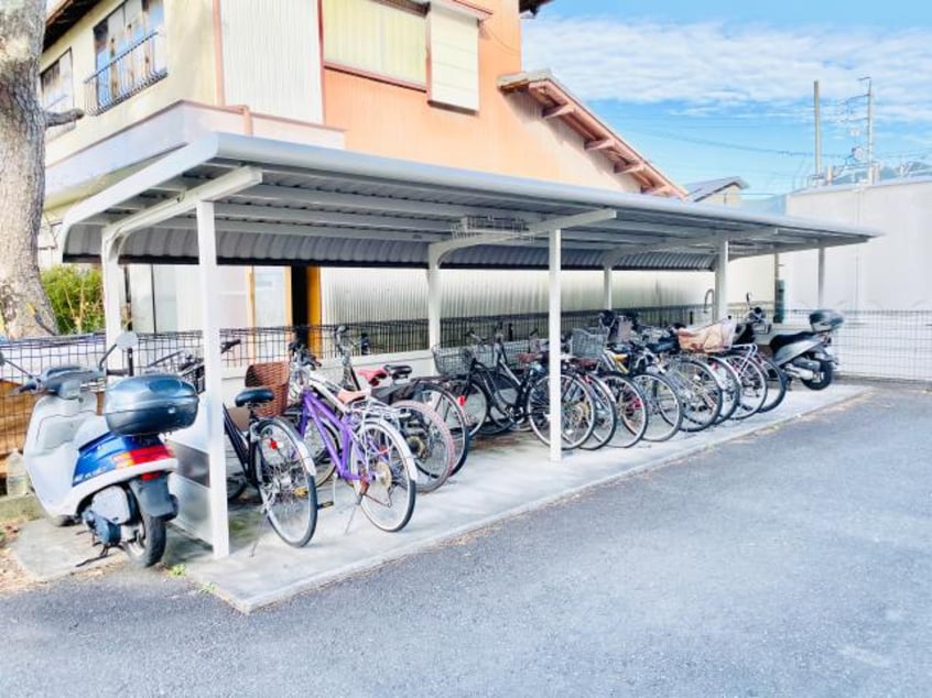  東海道本線/草薙駅 バス16分幕ヶ谷下車:停歩5分 2階 築23年