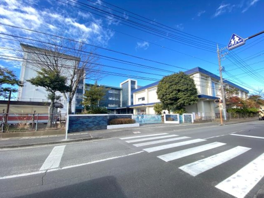 静岡市立西奈南小学校(小学校)まで1027m 東海道本線/草薙駅 徒歩14分 1階 築29年