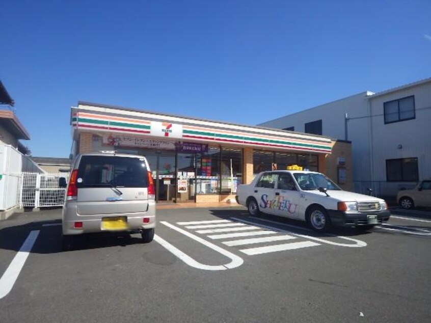 セブンイレブン静岡国吉田店(コンビニ)まで1001m 静岡鉄道静岡清水線/県総合運動場駅 徒歩15分 2階 築26年