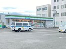 ファミリーマート清水楠新田東店(コンビニ)まで505m 東海道本線/草薙駅 徒歩8分 1階 築16年