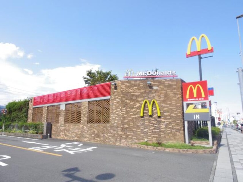 マクドナルド草薙店(ファストフード)まで917m 東海道本線/草薙駅 徒歩8分 1階 築16年