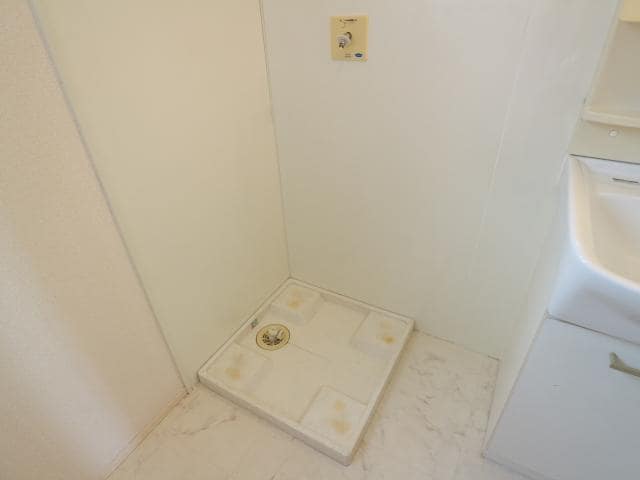  東海道本線/草薙駅 バス24分南沼上下車:停歩1分 1階 築17年