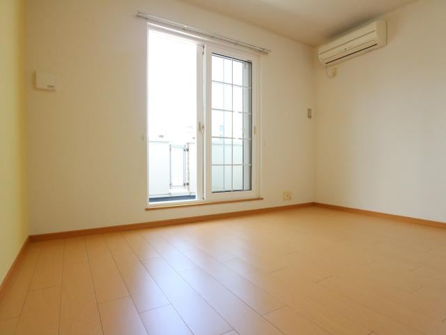  静岡鉄道静岡清水線/県立美術館前駅 徒歩14分 2階 築17年