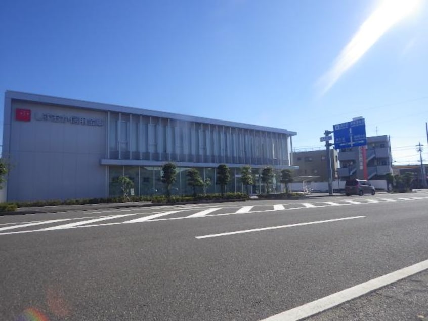 しずおか信用金庫瀬名支店(銀行)まで395m 東海道本線/草薙駅 徒歩24分 2階 築37年