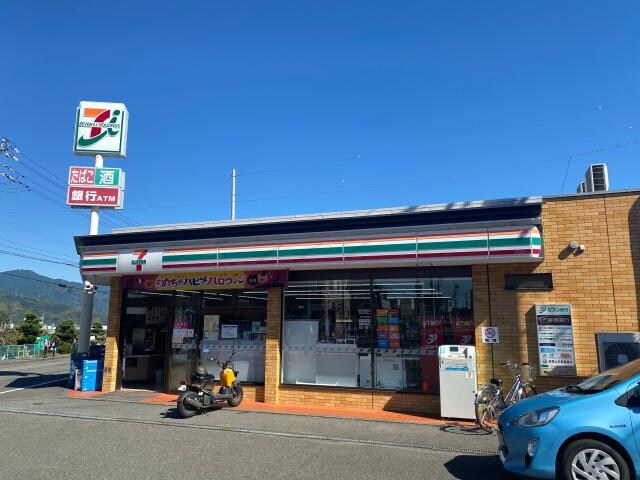 セブンイレブン清水長崎店(コンビニ)まで139m 静岡鉄道静岡清水線/御門台駅 徒歩10分 1階 築16年