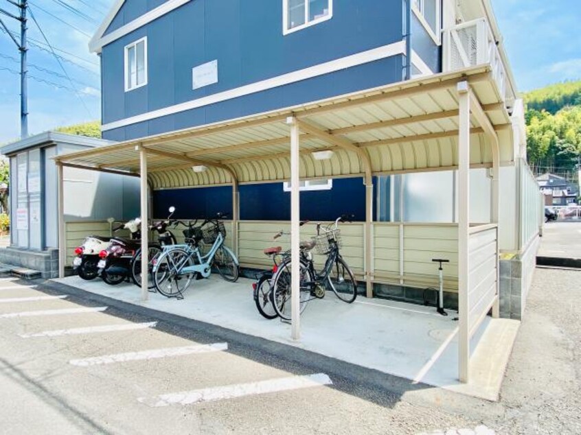  東海道本線/静岡駅 バス35分常葉短大入口下車:停歩3分 1階 築32年