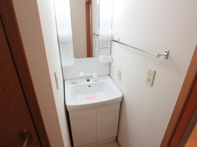  東海道本線/草薙駅 徒歩19分 2階 築28年