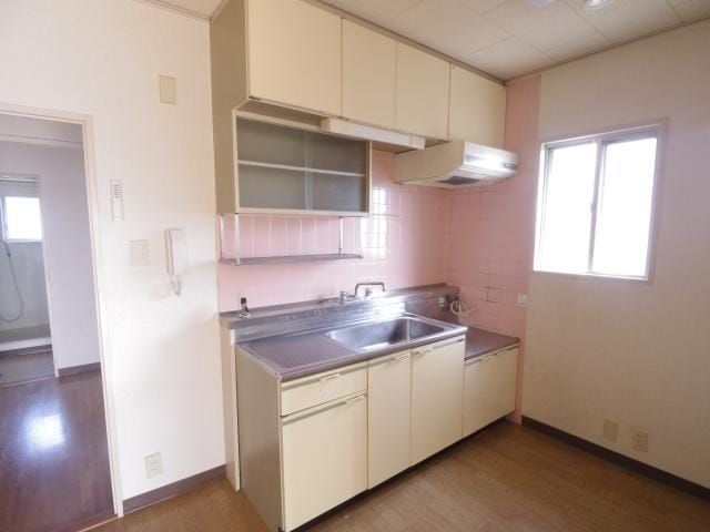  静岡鉄道静岡清水線/新静岡駅 バス22分東部団地下車:停歩9分 3階 築34年