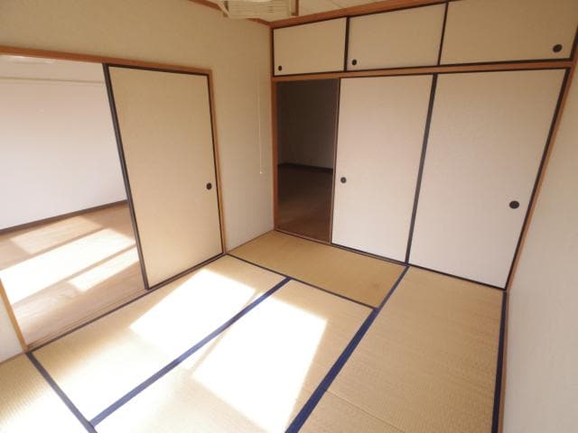  静岡鉄道静岡清水線/新静岡駅 バス22分東部団地下車:停歩9分 3階 築34年