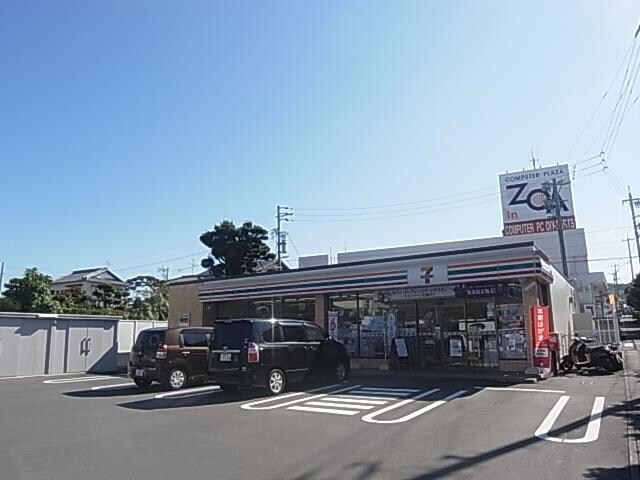 セブンイレブン静岡中吉田店(コンビニ)まで756m 静岡鉄道静岡清水線/県立美術館前駅 徒歩15分 1階 築36年