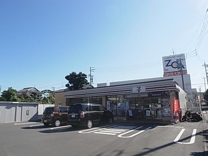 セブンイレブン静岡中吉田店(コンビニ)まで756m 静岡鉄道静岡清水線/県立美術館前駅 徒歩15分 1階 築36年
