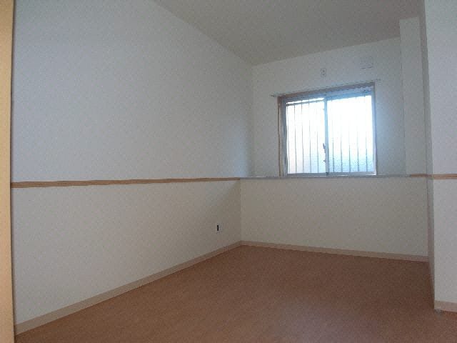  東海道本線/草薙駅 徒歩23分 2階 築15年