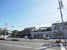 ローソン清水草薙杉道店(コンビニ)まで675m 静岡鉄道静岡清水線/草薙駅 徒歩12分 1階 築28年